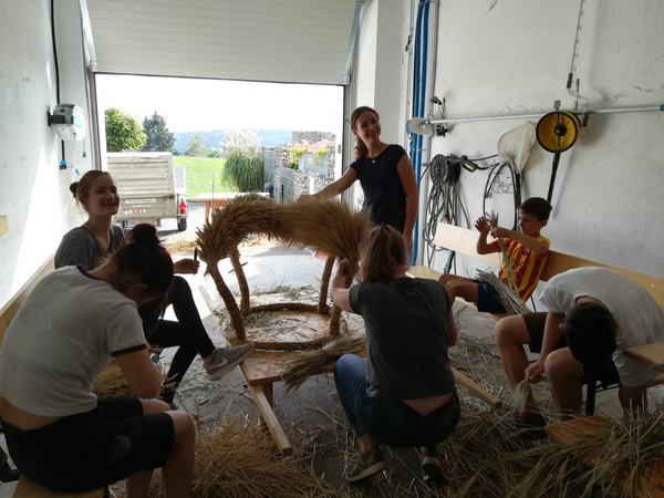 Erntekrone binden und Erntedankfest